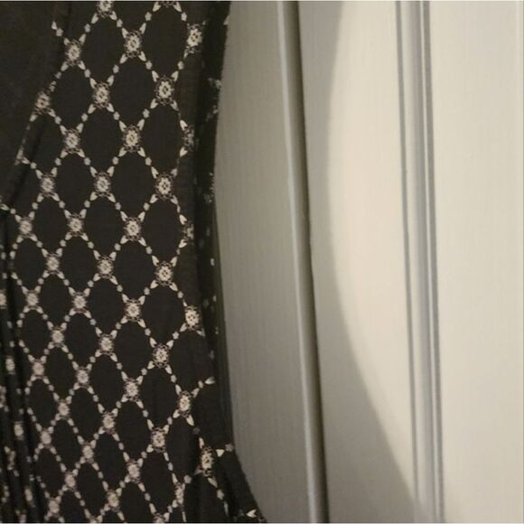 Adorable Black Zig checkered shift dress. Versatile. P XXL. - Picture 5 of 11